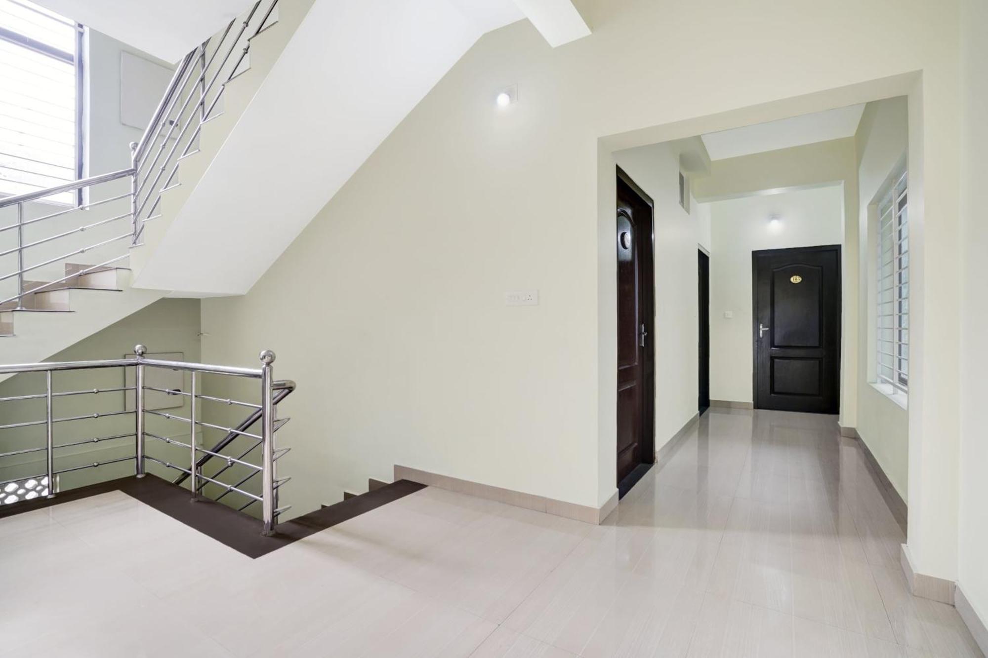 Hotel O Grand Residency Ambalapulai Esterno foto
