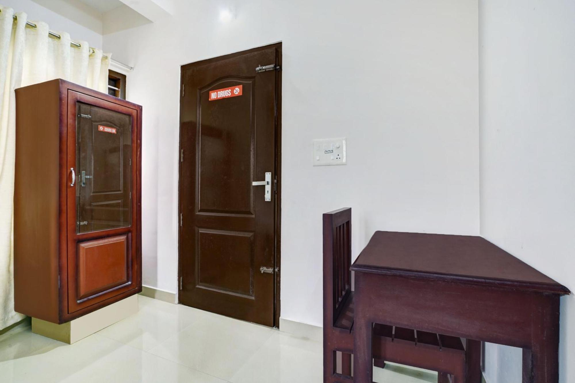 Hotel O Grand Residency Ambalapulai Esterno foto