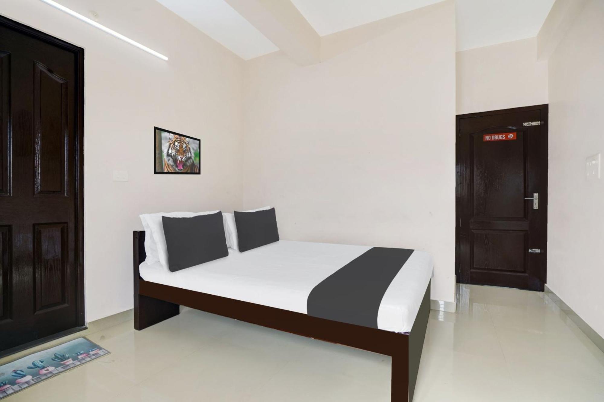 Hotel O Grand Residency Ambalapulai Esterno foto