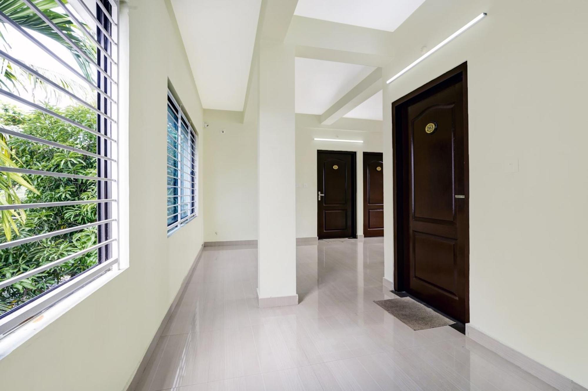 Hotel O Grand Residency Ambalapulai Esterno foto
